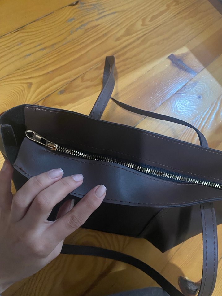 Kahverengi Deri Fermuarlı Kadın Çantası - Görsel 2