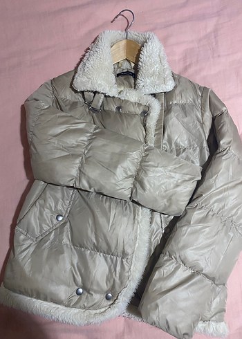 Kürk Detaylı Bej Kadın Kışlık Mont - Görsel 2