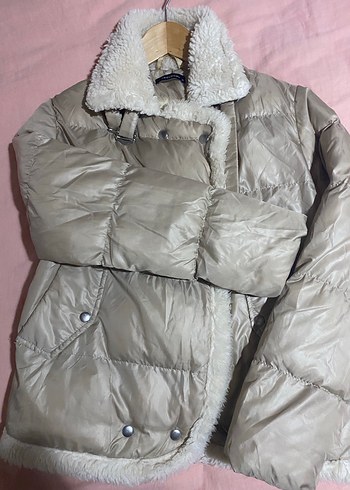 Kürk Detaylı Bej Kadın Kışlık Mont - Görsel 3