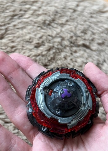  Beyblade Kırmızı