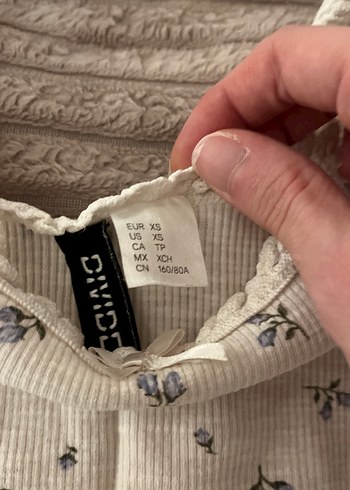 Beyaz çicekli üst atlet - Görsel 4