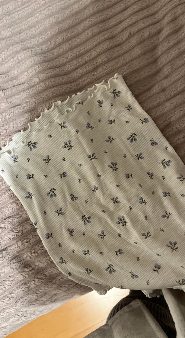 Beyaz çicekli üst atlet - Görsel 5