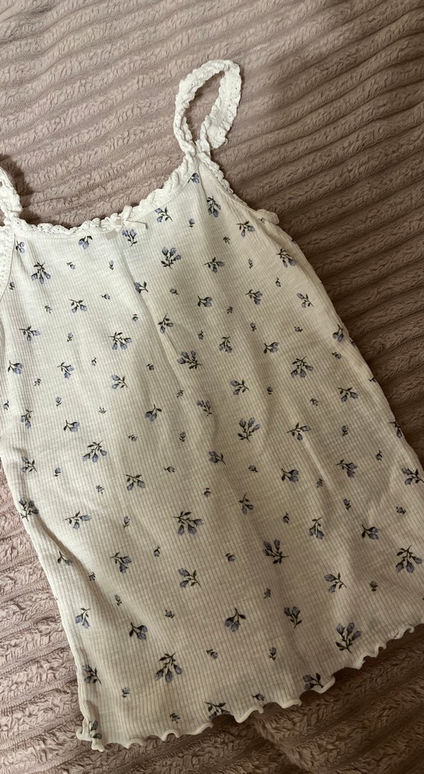 Beyaz çicekli üst atlet - Görsel 2