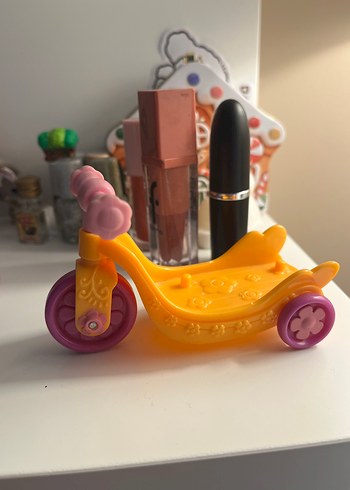 My Little Pony Fluttershy ın scooter ı - Görsel 2