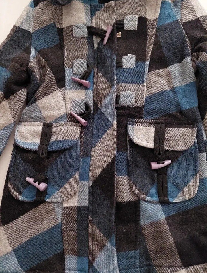 Kız Çocuk Kapüşonlu Düğmeli Kaban - Görsel 2