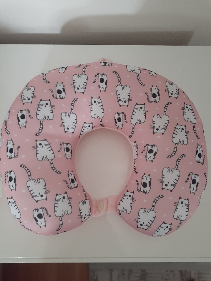 Pembe Baskılı Seyehat Yastığı - Görsel 2