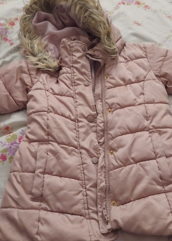 Kız Çocuk Pembe Kürklü Kapüşonlu Mont