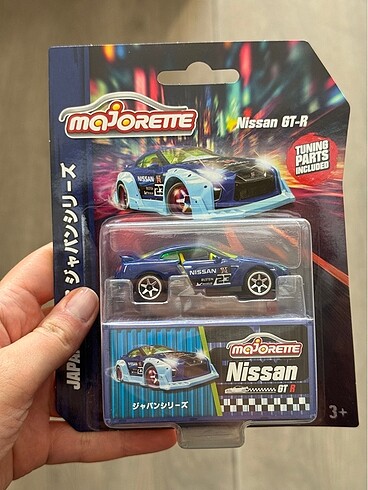 NISSAN GT-R / MAJORETTE