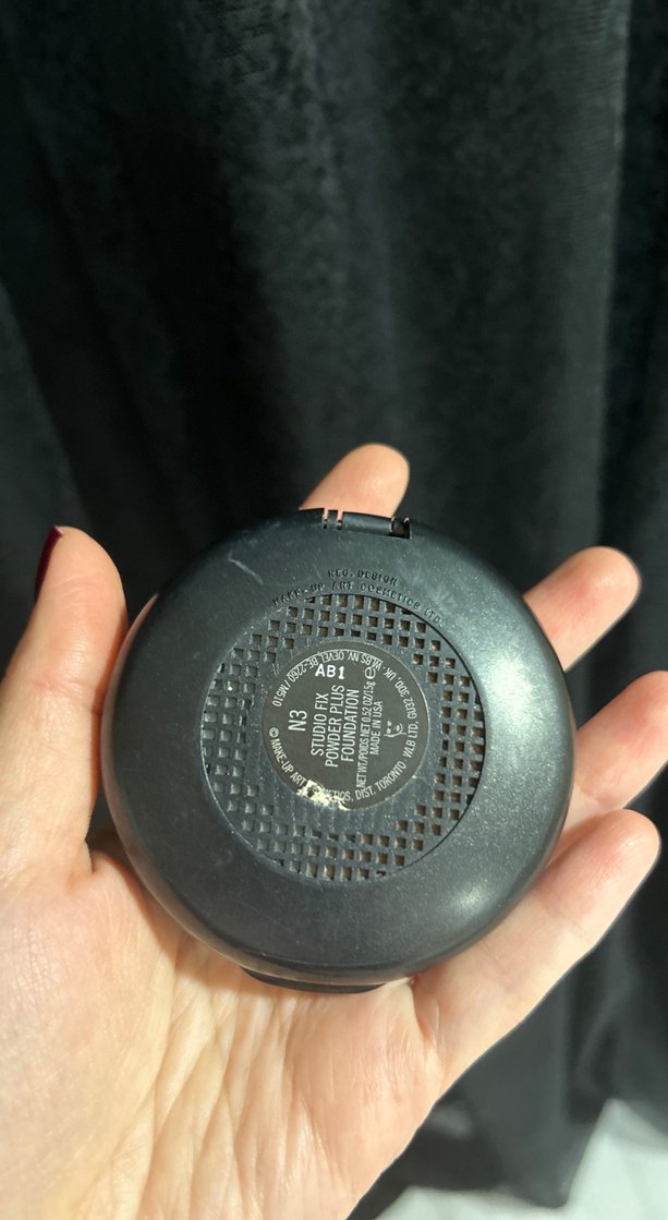 MAC Studio Fix Siyah Pudra - Görsel 2