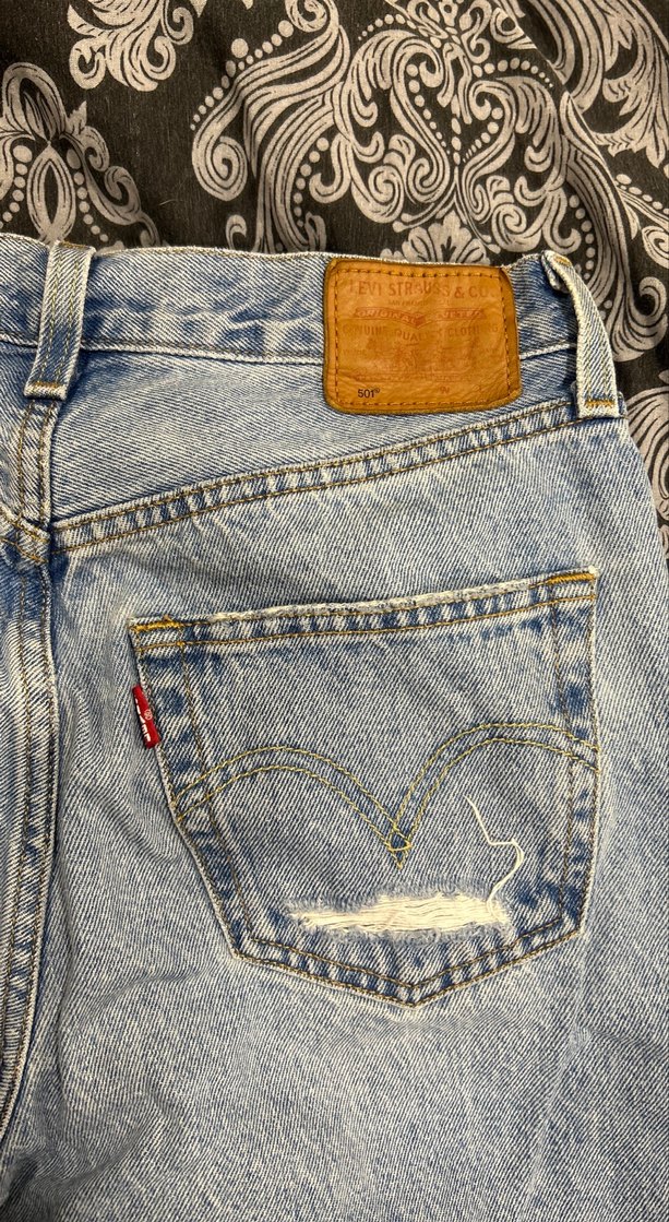 Levis 501 Düğmeli Bol Kesim Mavi Denim Kadın Jean — görsel 5/7