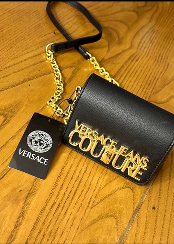 Versace Zincir Detaylı Siyah Deri Çanta