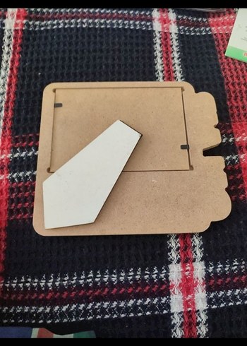 Renkli Retro Oyun Konsolu Ekran Çerçevesi - Görsel 2