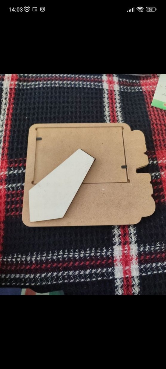 Renkli Retro Oyun Konsolu Ekran Çerçevesi - Görsel 2