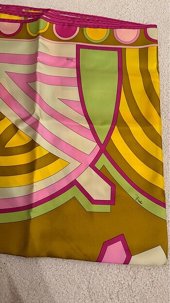 Emilio Pucci Emilio pucc eşarp