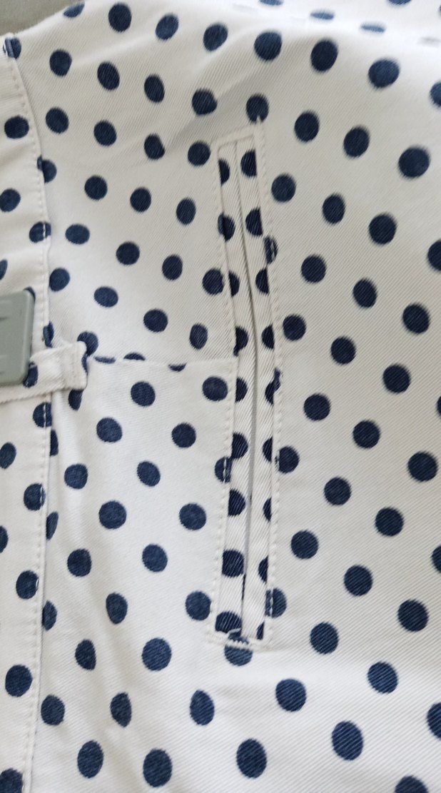 Düğmeli Beyaz renk lacivert Puantiyeli Kadın Pantolon - Görsel 5