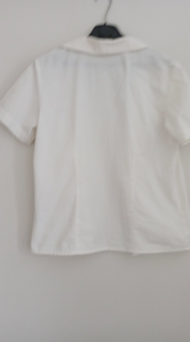 Düğmeli Beyaz Keten Kısa Kollu Kadın Gömlek - Görsel 4