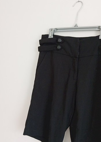 Kadın Siyahi Keten Bermuda Şort - Görsel 6