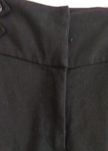 Kadın Siyahi Keten Bermuda Şort - Görsel 3