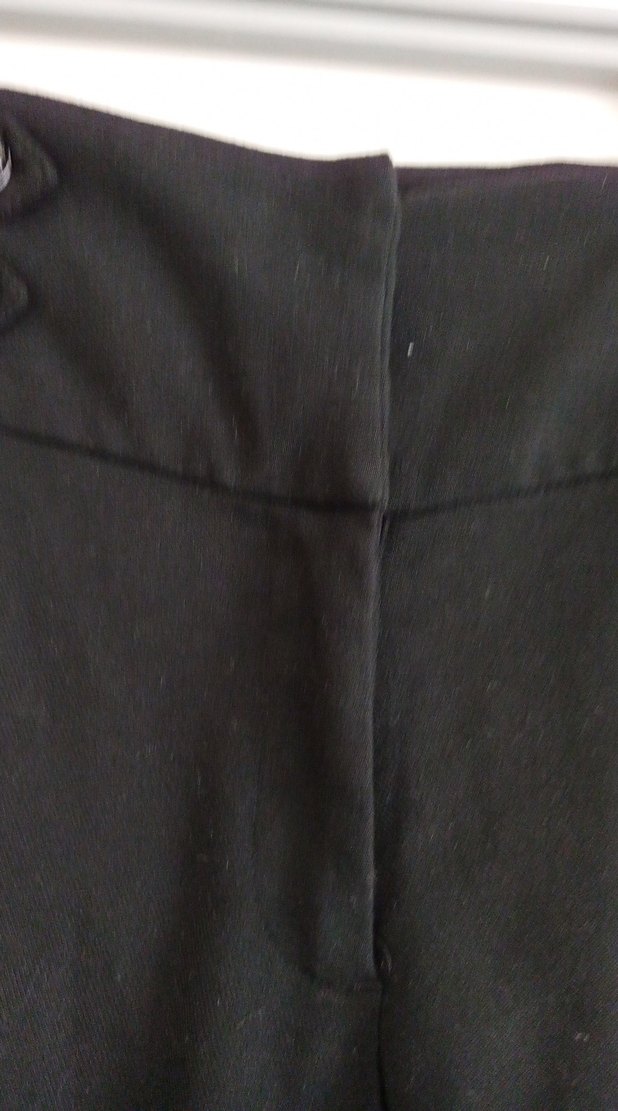 Kadın Siyahi Keten Bermuda Şort - Görsel 3