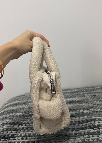 Beyaz Peluş Kadın El Çantası - Görsel 2