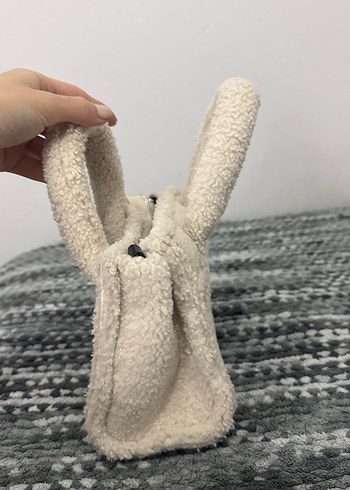 Beyaz Peluş Kadın El Çantası - Görsel 4