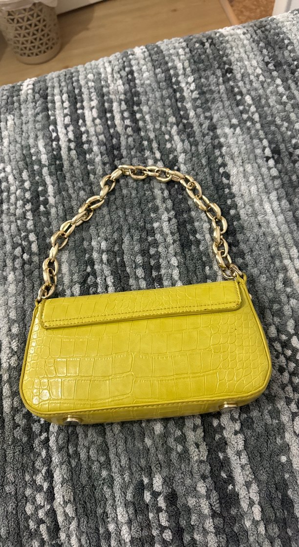 Sarı Zincir Detaylı Yılan Desenli Deri Çanta - Görsel 2