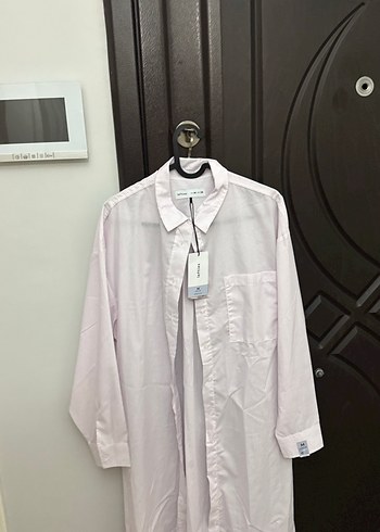 Kadın Beyaz Pamuklu Uzun Kollu Midi Gömlek - Görsel 4