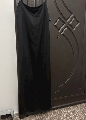 Siyah Drapeli Uzun Askılı Elbise - Görsel 3