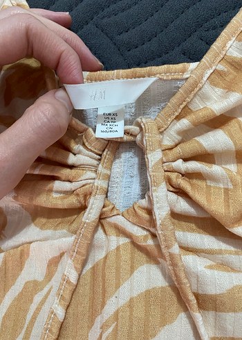 Bej Straplez Pilili Kolsuz Mini Elbise - Görsel 2