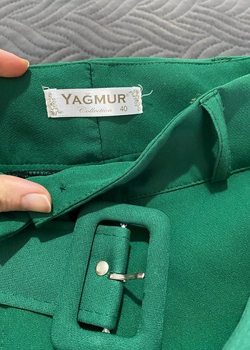 Kadın Yeşil Kemerli Kumaş Pantolon - Görsel 3