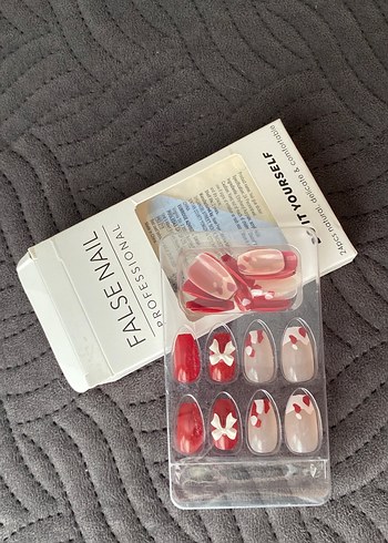 Profesyonel Kırmızı Takma Tırnak Seti - Görsel 2