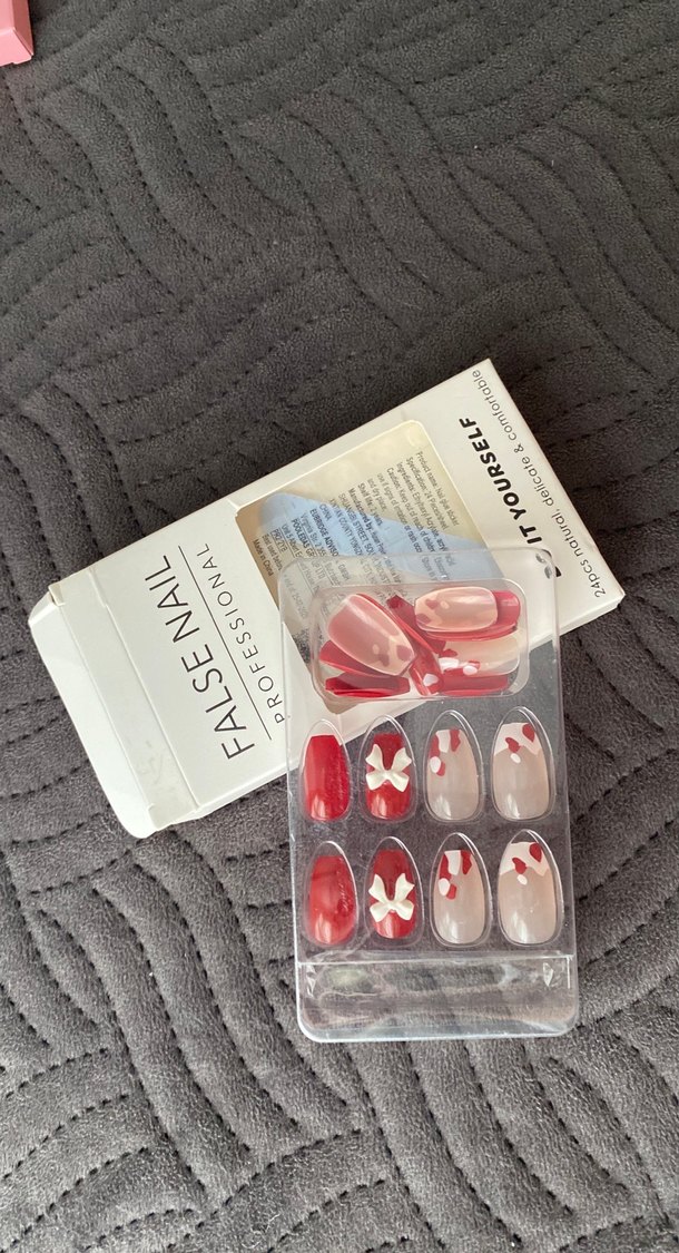 Profesyonel Kırmızı Takma Tırnak Seti - Görsel 2