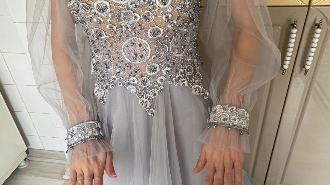 Gri Straplez Nişan Elbisesi - Görsel 4