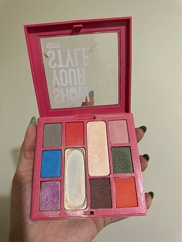 Pastel Sadece tek renk kullanıldı
