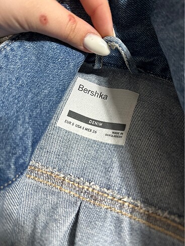 Bershka Kısa kot ceket