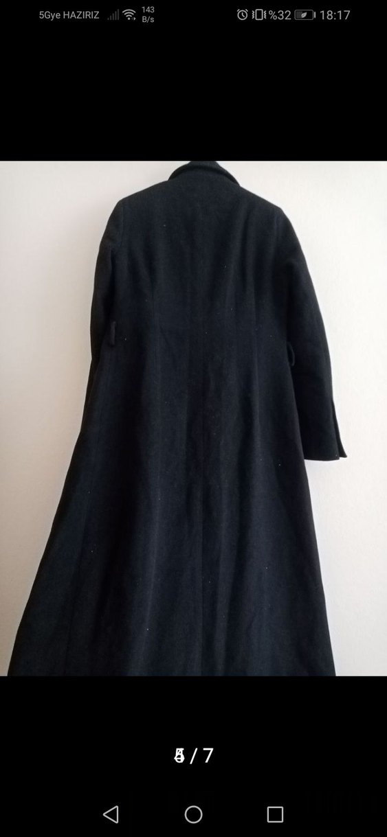 Kemerli Siyah Kadın Kaban - Görsel 4