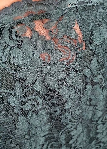 Kayık yaka güpür elbise - Görsel 4