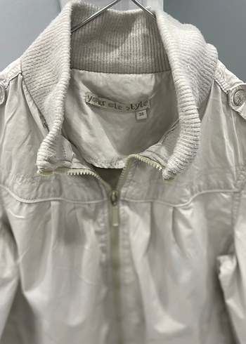 Bej Düğmeli Kadın Ceket - Görsel 2