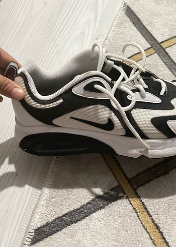 Beyaz Siyah Desenli Yüksek Topuklu Erkek Spor Ayakkabı - Görsel 4