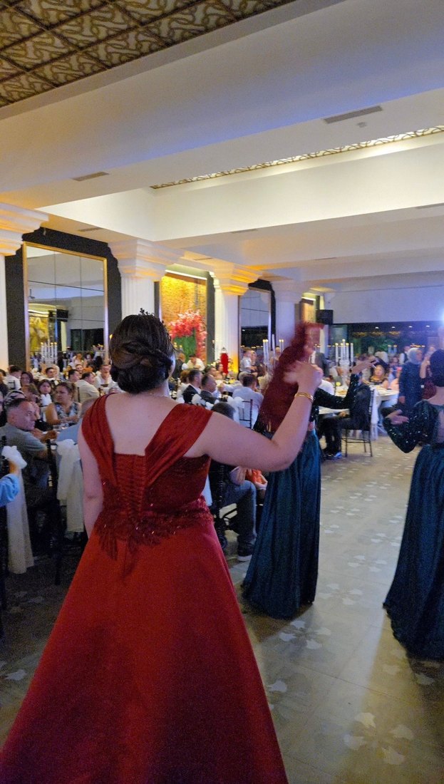 Kına kıyafeti - Görsel 4