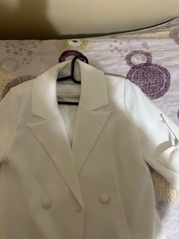 Kadın Beyaz Düğmeli Midi Blazer Ceket - Görsel 2