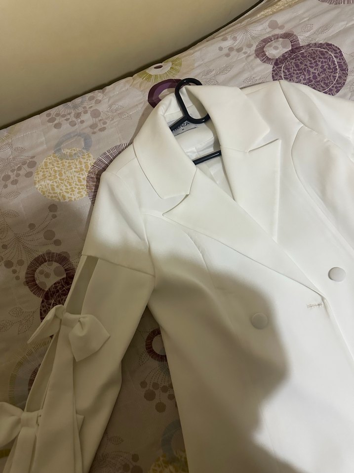 Kadın Beyaz Düğmeli Midi Blazer Ceket - Görsel 5