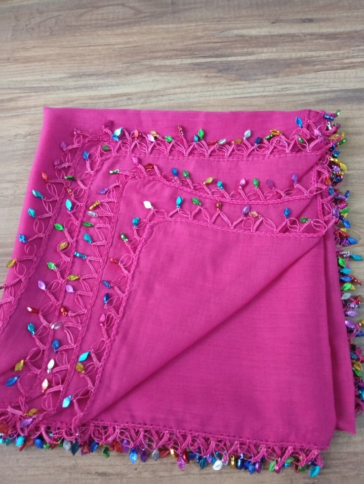 Boncuklu Pembe Kadın yazma - Görsel 3