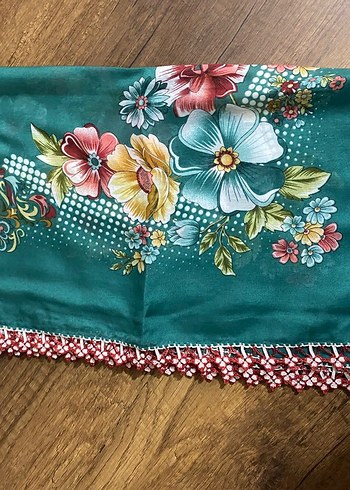 Çiçek Desenli Çok Renkli Kadın yazma - Görsel 3