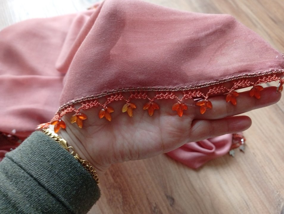 Pembe Boncuklu Bohem Kadın Şal - Görsel 4