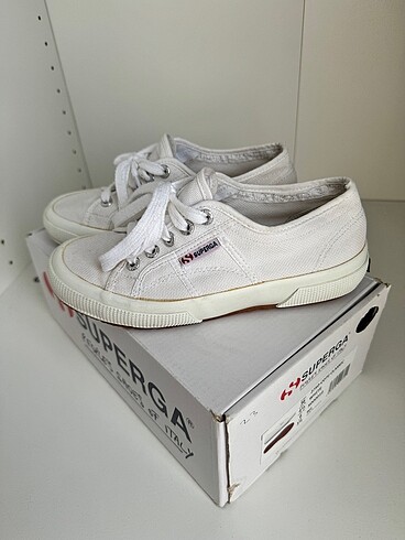 36 Beden Superga Beyaz Kadın Ayakkabı