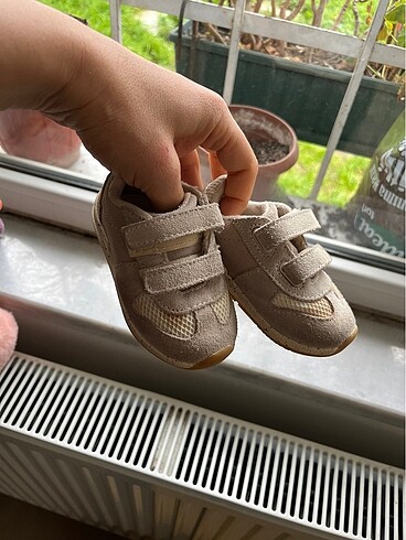 20 Beden ten rengi Renk Zara bebek ayakkabısı