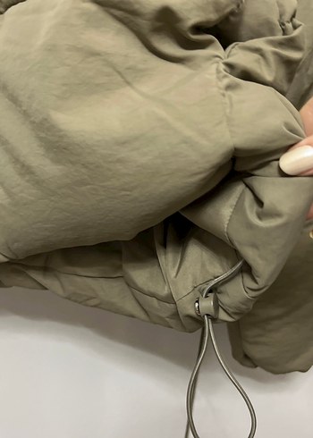 yeşil Kapüşonlu Fermuarlı Kadın Mont - Görsel 2