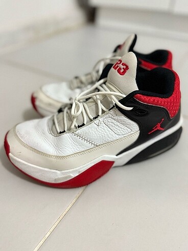 Nike Jordan Max Aura 3