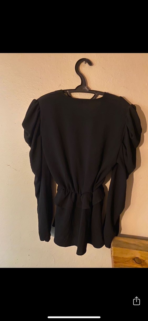 Gömlek kumaşında, vatkaları var yeni etiketli çok şık romantik - Görsel 2